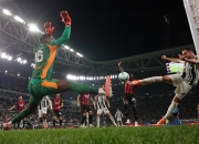 开云官方app入口-门将神勇！尤文时隔多年杀入四强