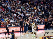 开云体育在线-波兰男篮逆转马刺，詹姆斯高光表现