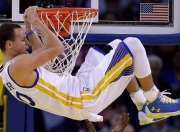 开云体育入口-英超争冠之夜，三笘薰压力下完成爆发，亚洲之光如何改写英格兰足球叙事