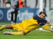 开云体育官方网站-戈贝尔最后三秒制胜封盖，广东队险胜老鹰诠释篮球戏剧性