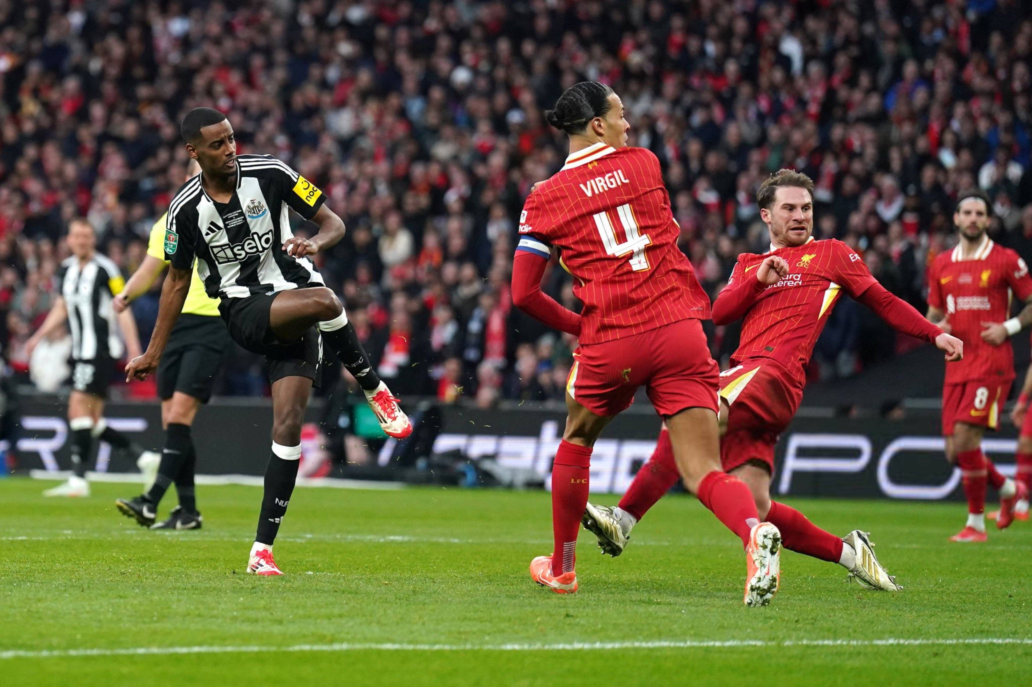 利物浦小胜曼城，萨拉赫制胜球，晋级半决赛