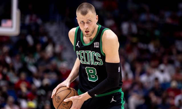 包含尼克斯逆转热火B队，波尔津吉斯一己之力扛起全队的词条