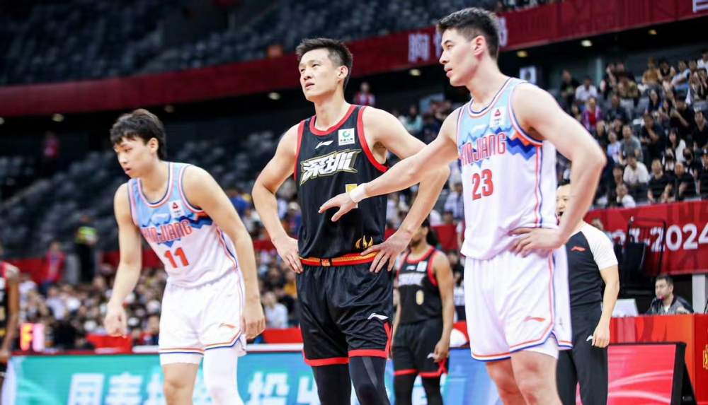 国王横扫火箭，郭艾伦带队取胜