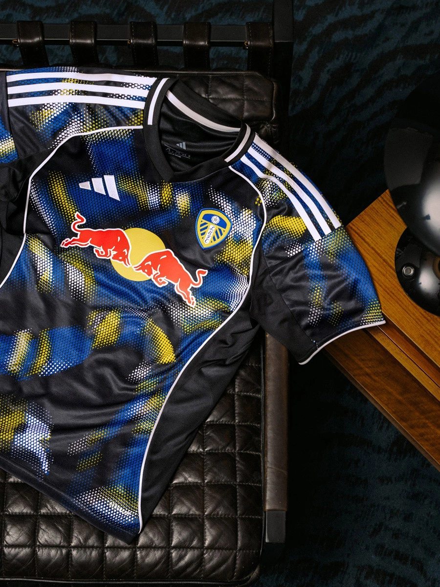 利兹联客场惨败,防线全线崩溃遭遇灭门的简单介绍 利兹联客场惨败,防线全线崩溃遭遇灭门的简单介绍