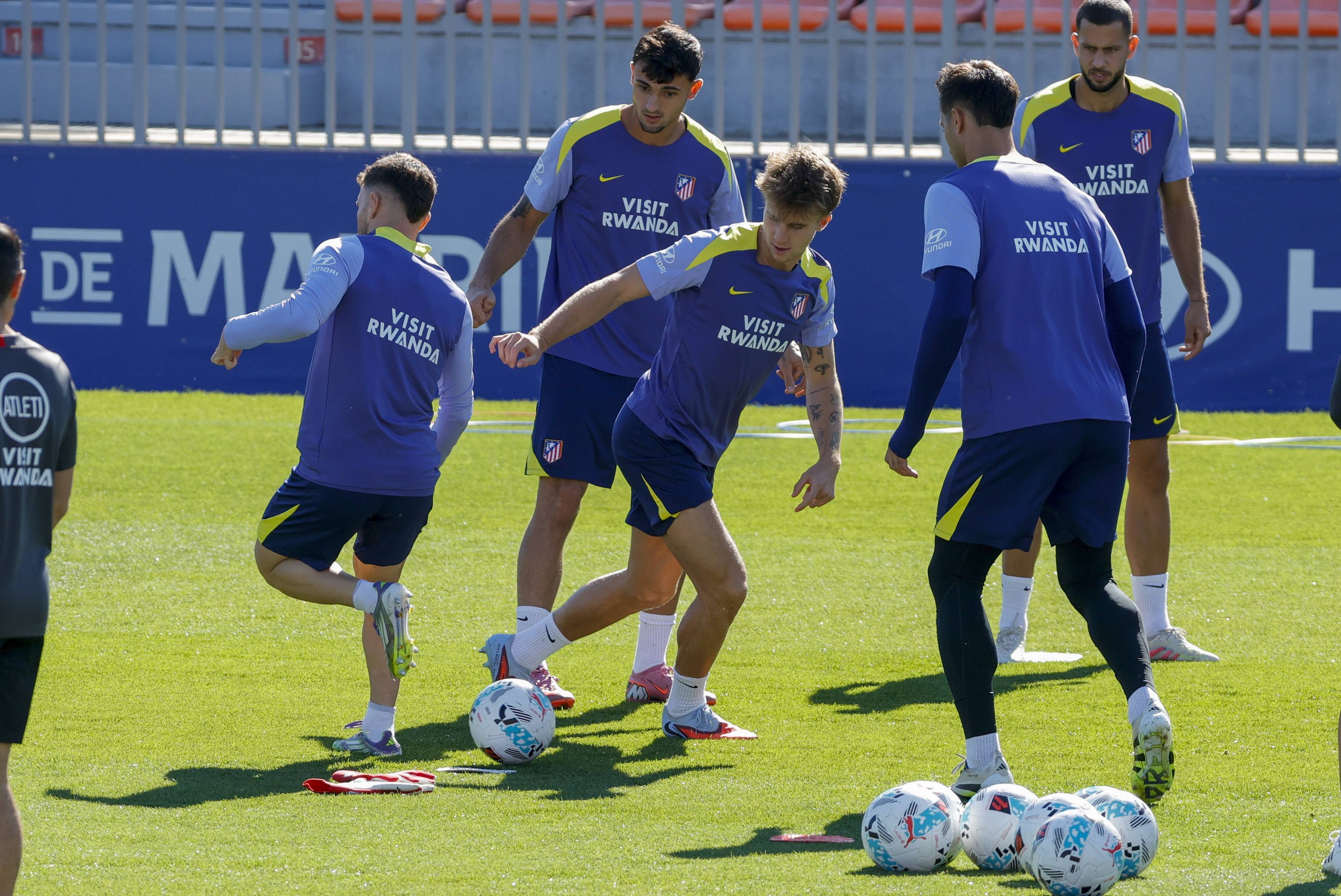 勒沃库森足球队摆脱困境，迎来转机