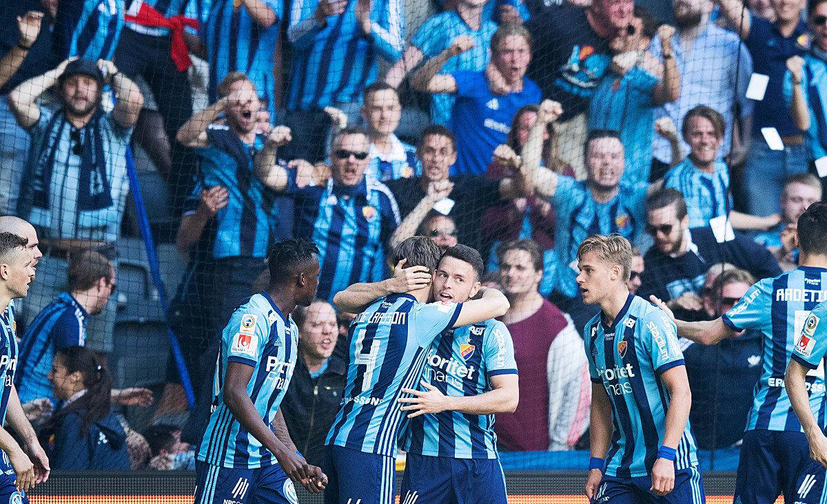 年轻球员表现活跃,稳定球队胜势 年轻球员表现活跃,稳定球队胜势