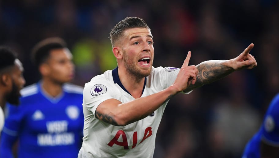 关于法国足球新秀突破赛季表现，转会市场热闹的信息