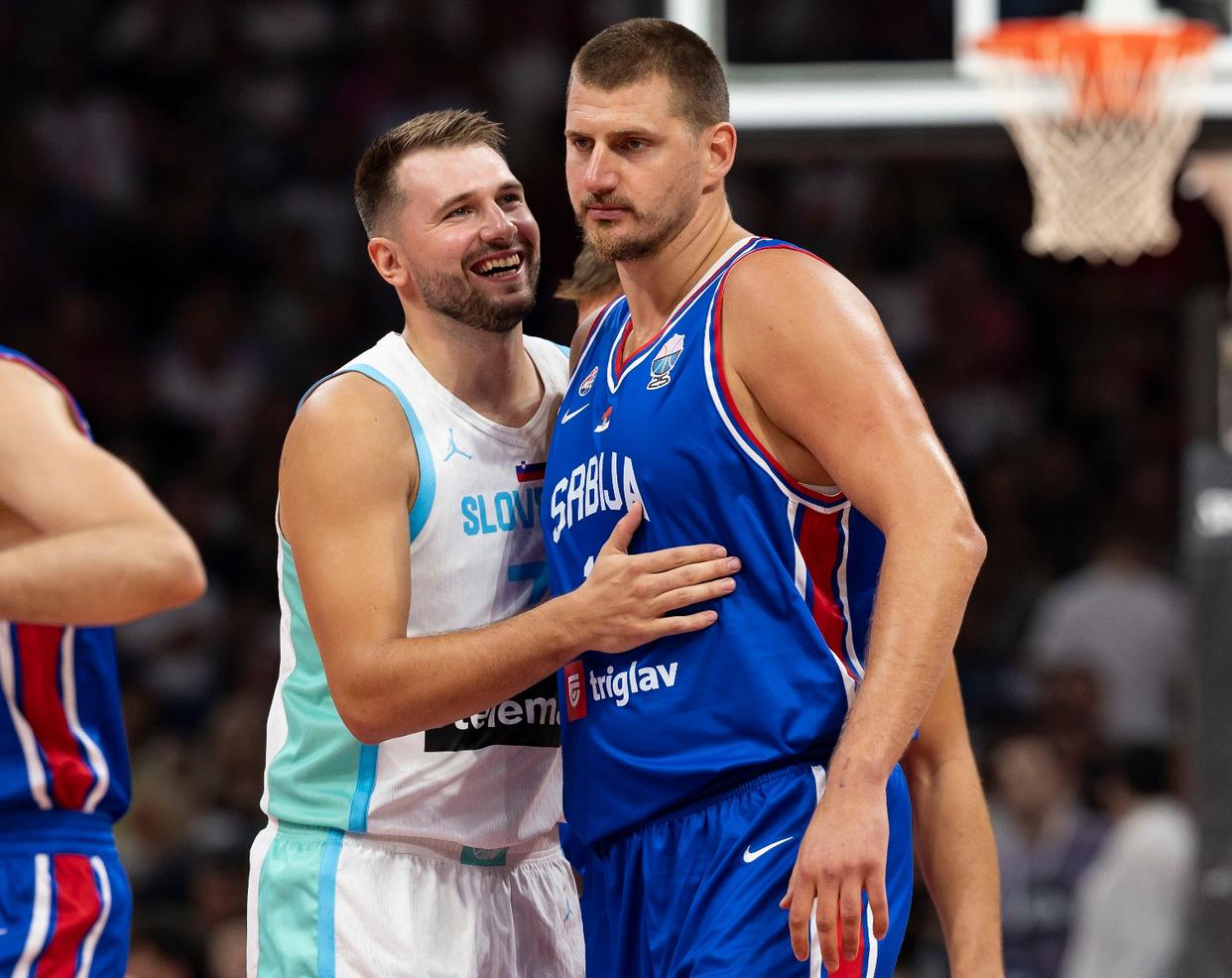 NBA明星球员在世界比赛中表现出色