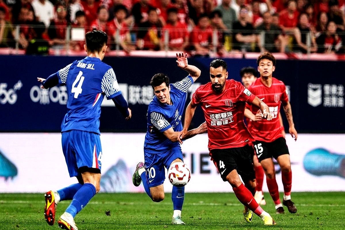 包含申花球员创造进球机会眼前一亮的词条 包含申花球员创造进球机会眼前一亮的词条