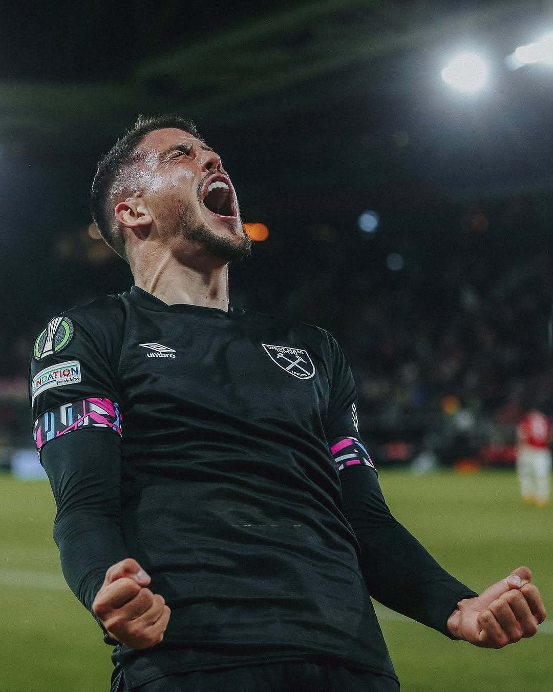 包含狂狮作战，西汉姆联面对伦敦德比战局难料的词条