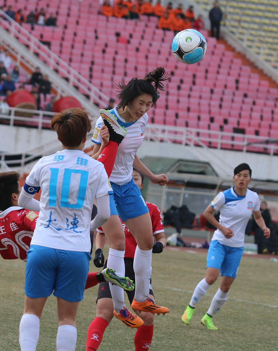 包含迎战女足勇攀高峰,攻敌蹂躏朝前的词条 包含迎战女足勇攀高峰,攻敌蹂躏朝前的词条