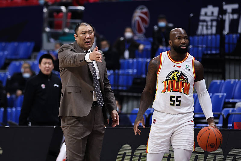 南欧篮球职业联赛决定弃用外援，引争议的简单介绍