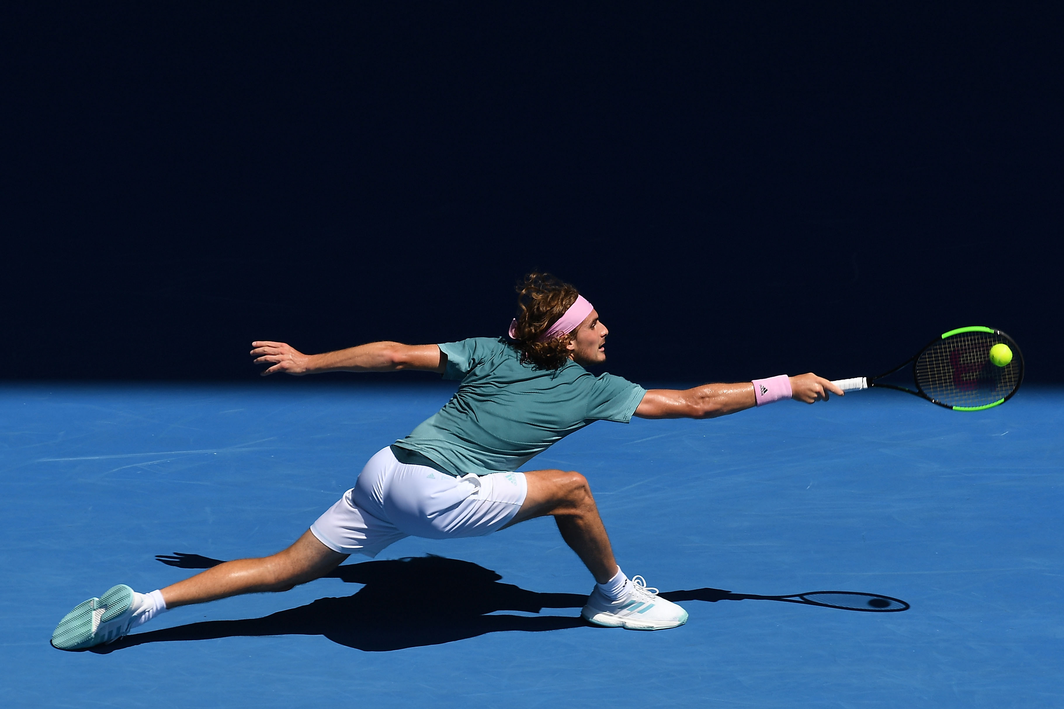 澳大利亚网球队力克美国网球队，西西帕斯制霸全场的简单介绍