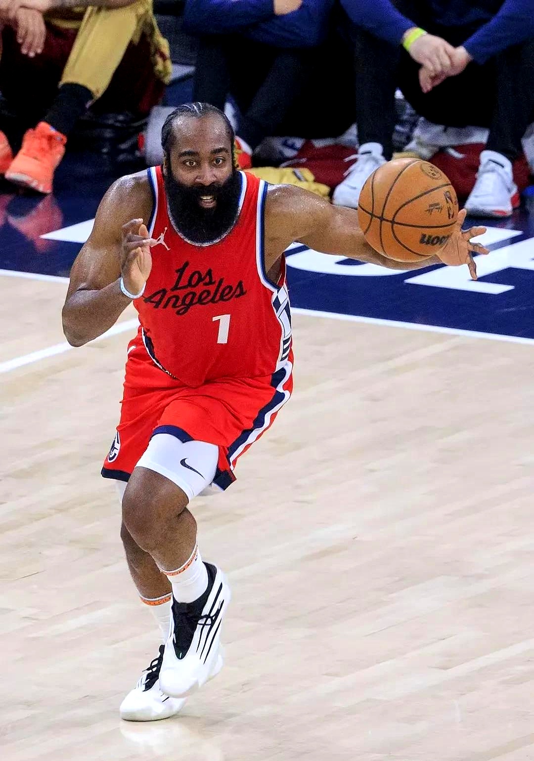 快船队外线火力全开，取得连胜纪录！的简单介绍