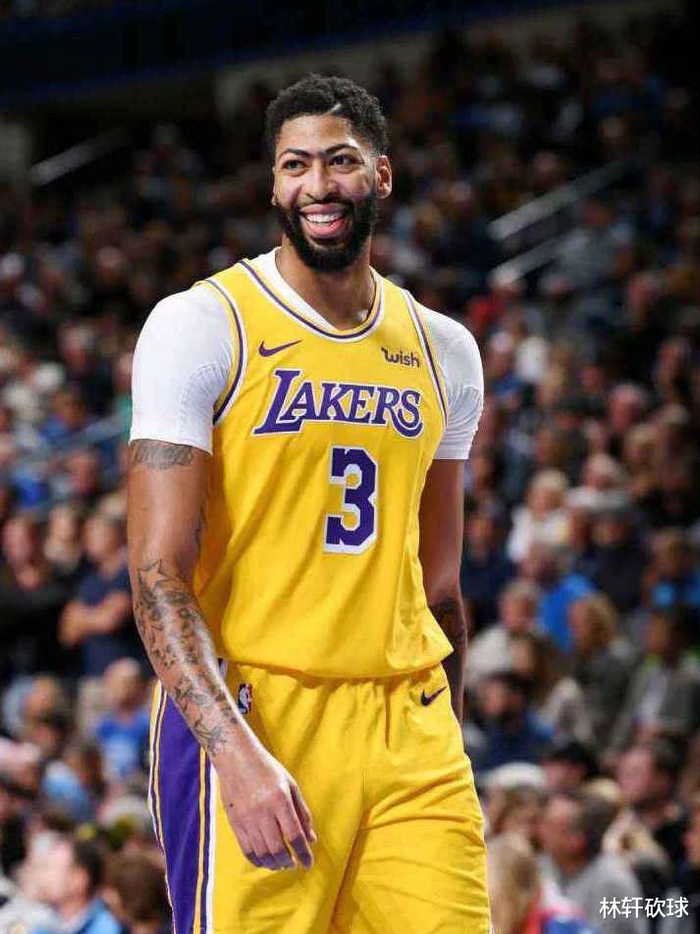 关于西班牙逆转罗马，布鲁诺·费尔南德斯制霸全场的信息