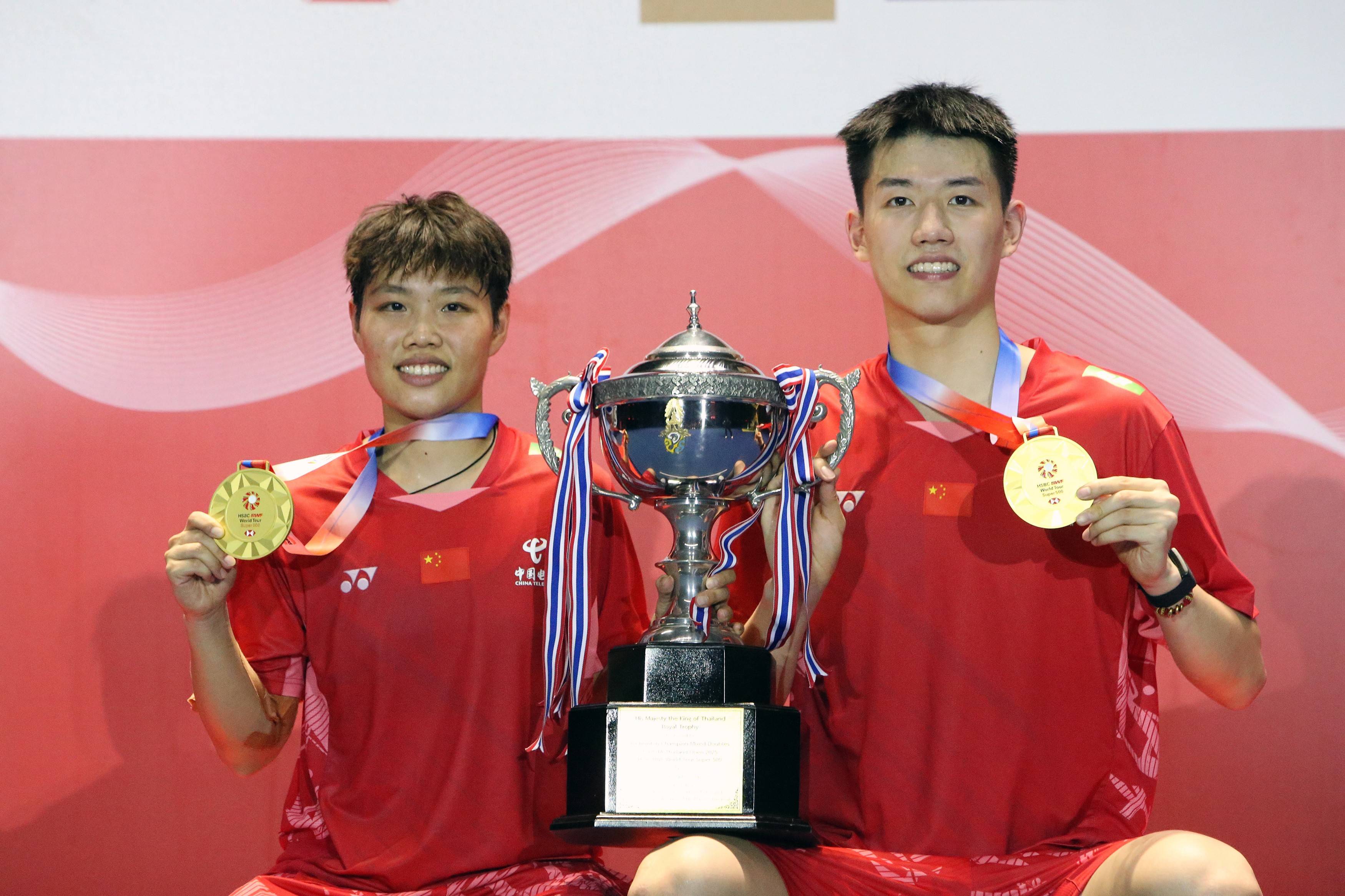 包含泰国羽毛球队力克中国羽毛球队，安赛龙绝境逆转的词条