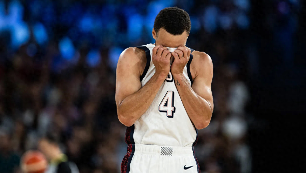 爵士险胜美国男篮,特雷杨高光表现 爵士险胜美国男篮,特雷杨高光表现