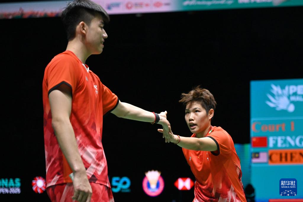 马来西亚羽毛球队鏖战泰国羽毛球队,陶菲克爆发神勇的简单介绍 马来西亚羽毛球队鏖战泰国羽毛球队,陶菲克爆发神勇的简单介绍