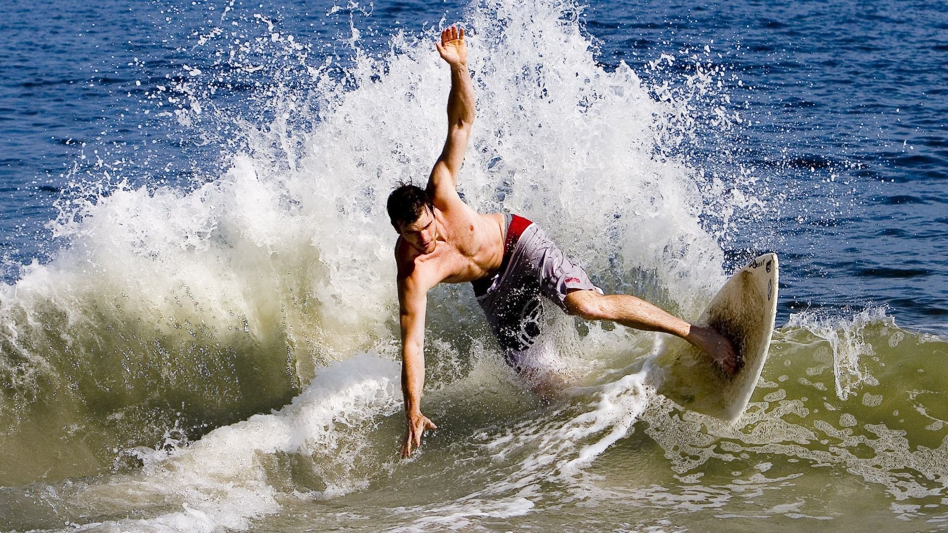 利拉德时间，当控场大师在明尼苏达的寒夜中按下主宰键