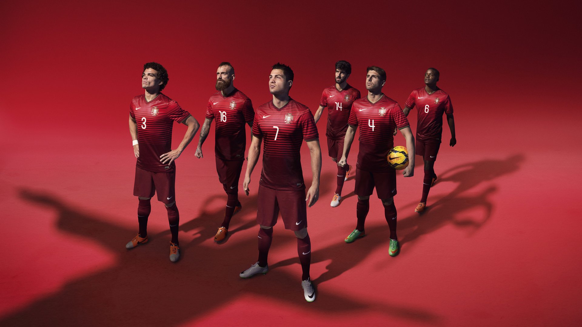 世界排名争夺战之夜,莱万表现堪称教科书