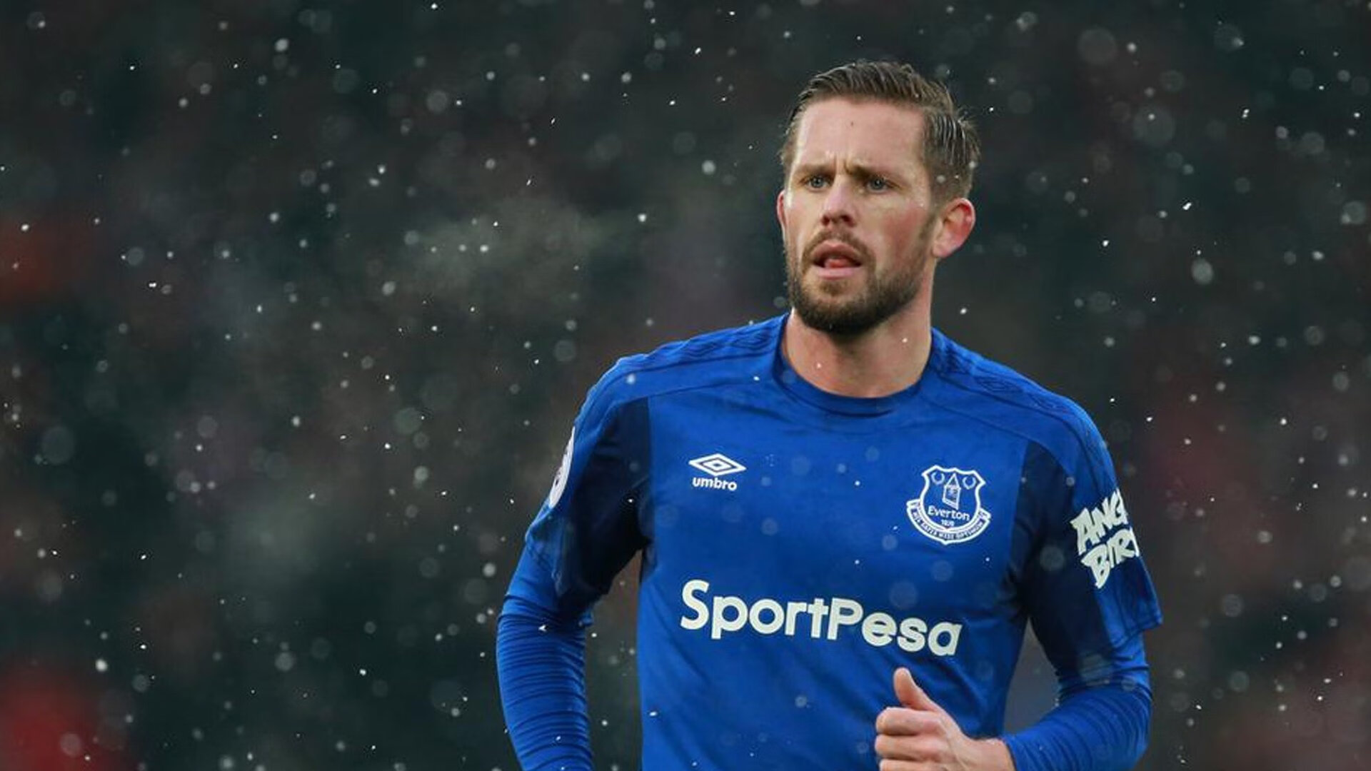 赛道风云，红牛车队轻取梅赛德斯，周冠宇状态火热改写F1格局